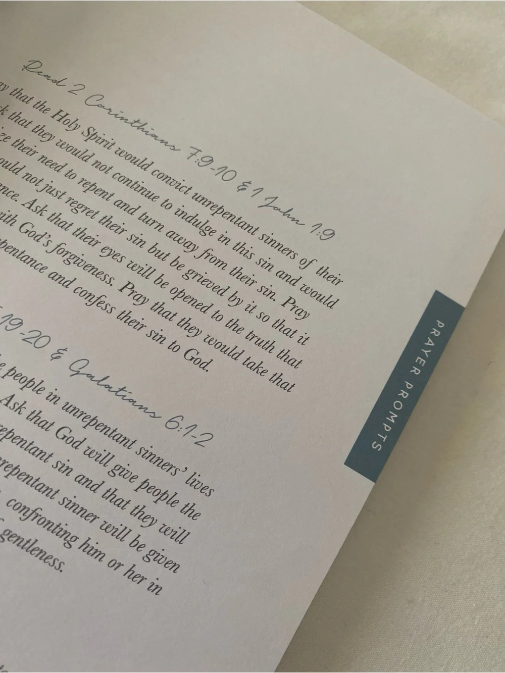 The Daily Grace Co. Thirty-One Days of Prayer for Others Paperback 2022 ISBN